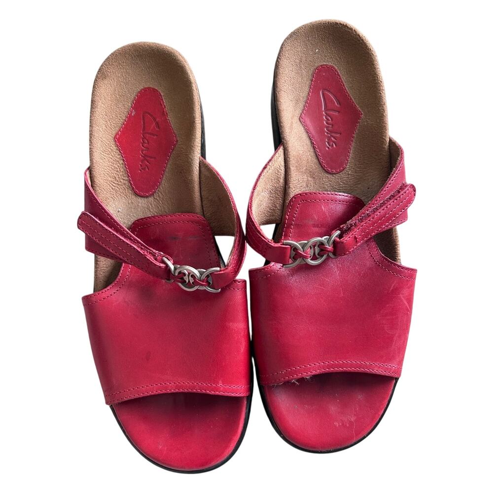 Clarks Women’s Red Leather Adjustable Buckle Sandals Size 9M